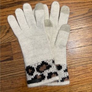 Coach Beige Knit Gloves with Leopard Trim